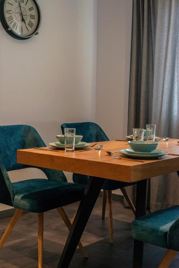 Ioulia'S Apartments بلاتاريا المظهر الخارجي الصورة